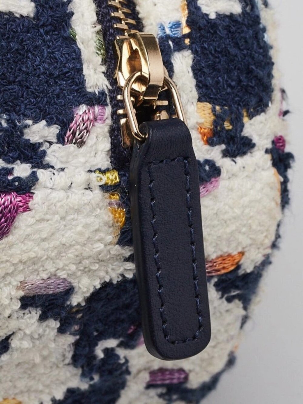 Chanel Blue/White Tweed Chanel 19 Round Clutch Bag - Picture 9 of 11